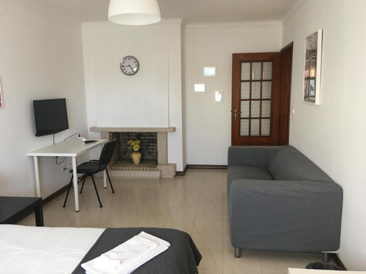 Apartamento Lisboa - Reboleira Amadora Bagian luar foto