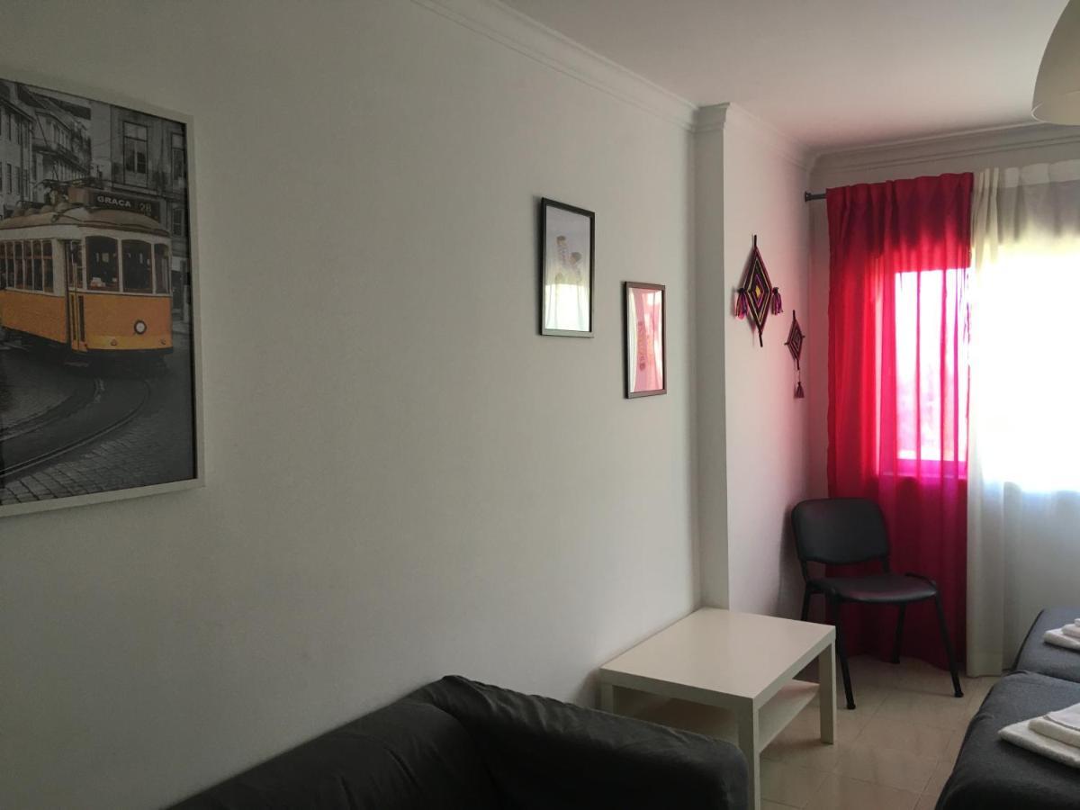 Apartamento Lisboa - Reboleira Amadora Bagian luar foto