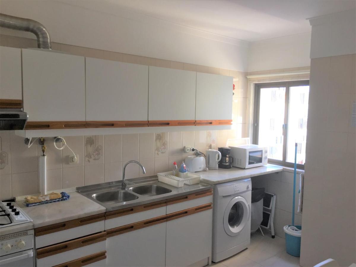 Apartamento Lisboa - Reboleira Amadora Bagian luar foto