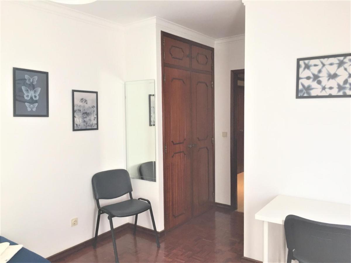 Apartamento Lisboa - Reboleira Amadora Bagian luar foto