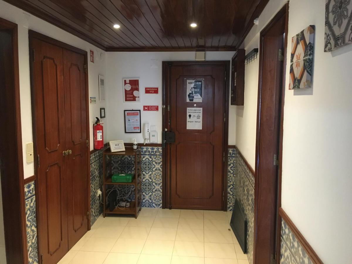 Apartamento Lisboa - Reboleira Amadora Bagian luar foto