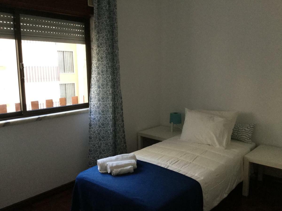 Apartamento Lisboa - Reboleira Amadora Bagian luar foto